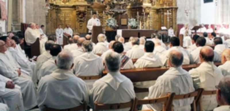 El clero diocesano asistió a la Misa Crismal./M.g.