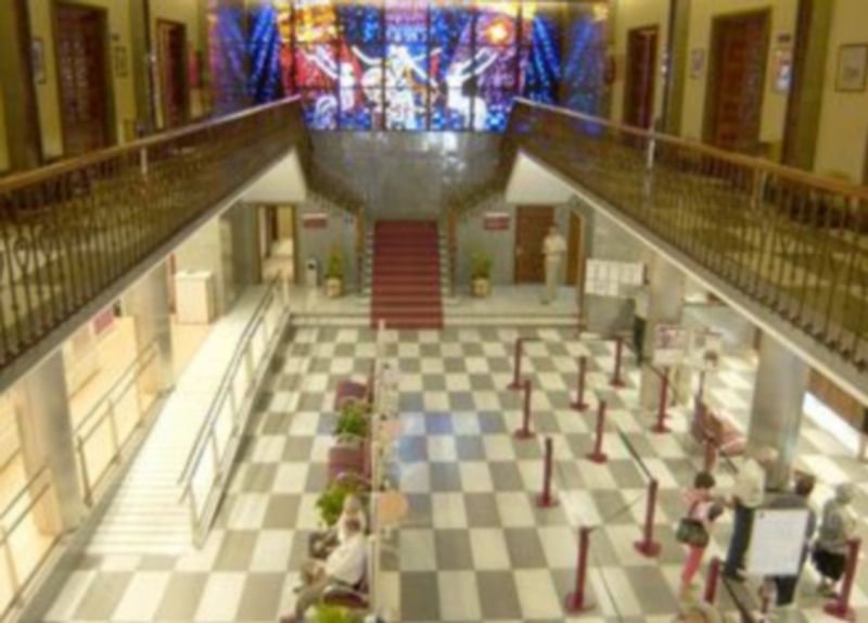 Vestíbulo de la oficina principal de Caja Segovia