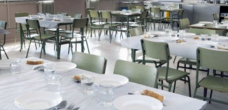 La polémica sobre la gestión de los comedores escolares enfrenta a los sindicatos con la Junta. / El Adelantado