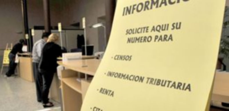 Los distintos servicios de ayuda e información tributaria se encuentran a disposición de los contribuyentes. / A. Benavente.