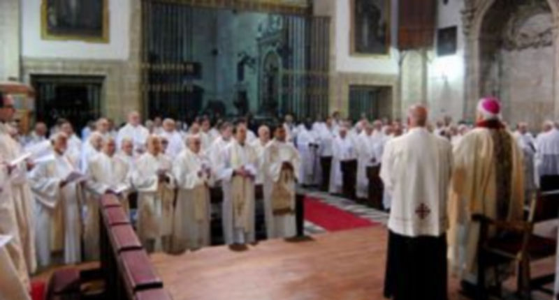 El clero diocesano tendrá una importante participación en el trabajo de la asamblea de hoy. / Alberto Benavente