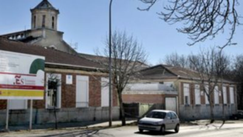 Los dos pabellones que se han remodelado están junto a la antigua entrada y suman unos 500 metros cuadrados. / A. B.