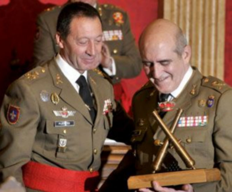 El teniente general jefe del MADOC