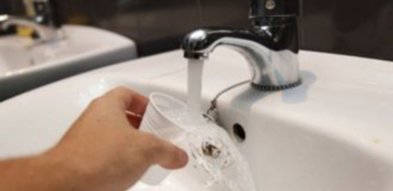 La tasa de agua se abonará a partir del próximo año en tres pagos anuales