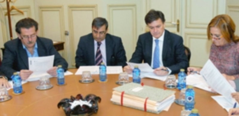 Imagen de la reunión de la Junta de Gobierno de la Diputación ayer. / El Adelantado