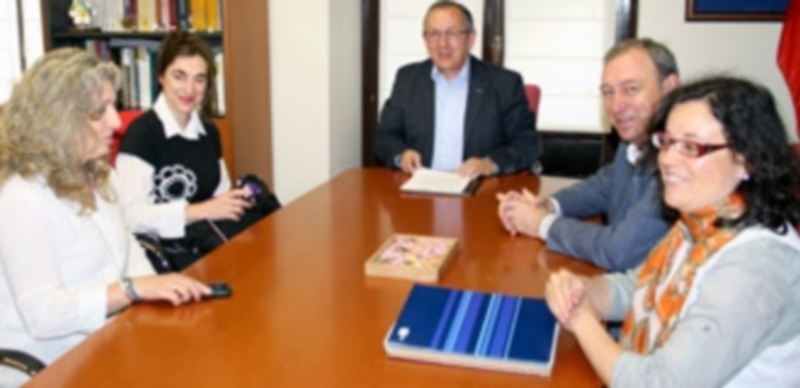 El delegado de la Junta y el director provincial de Educación