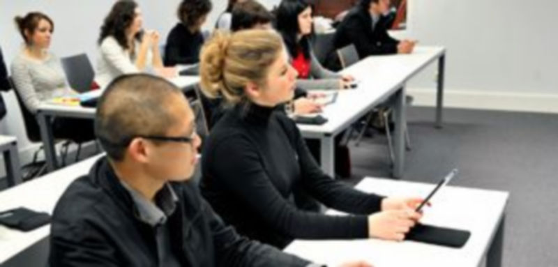 La comunidad universitaria del campus de Santa Cruz la Real está formada por alumnos que proceden de 35 países./Kamarero