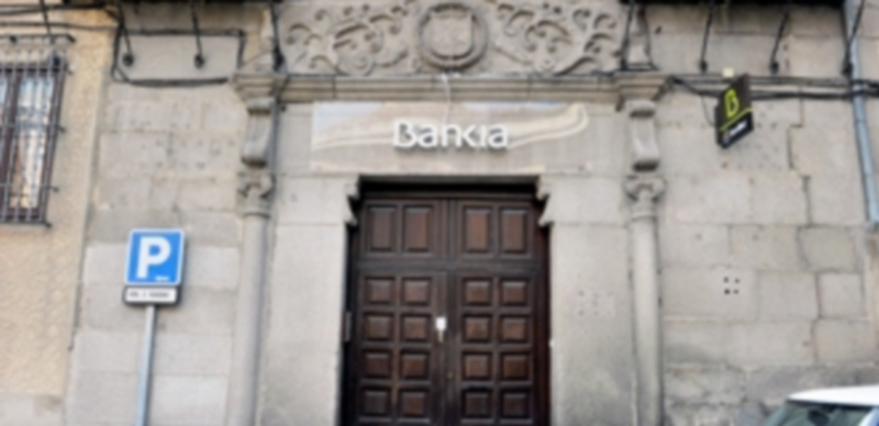 El Palacio de Villafáñez es uno de los inmuebles que está hipotecado y donde se propuso ubicar la sede de Caja Segovia. / K.