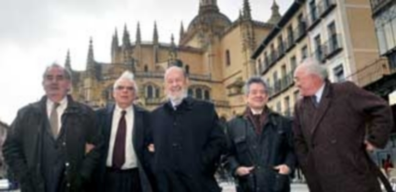 Los expresidentes españoles del Parlamento Europeo se unen para prevenir la abstención en las europeas. / Kamarero