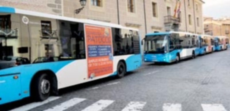 El nuevo pliego de condiciones para la contratación de los autobuses urbanos se tenía que haber aprobado en junio. / KAMARERO