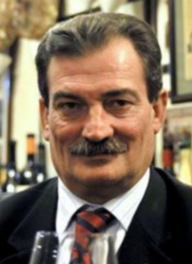 El presidente de la Asociación de Camareros