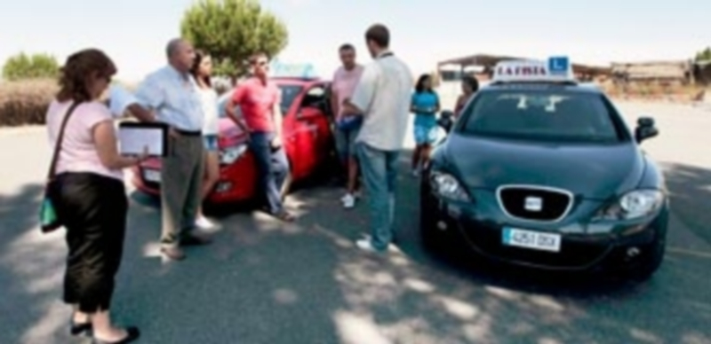 Los examinadores de Tráfico inician hoy varias jornadas de huelga 1 Los examinadores de Tráfico prevén hacer huelga los lunes
