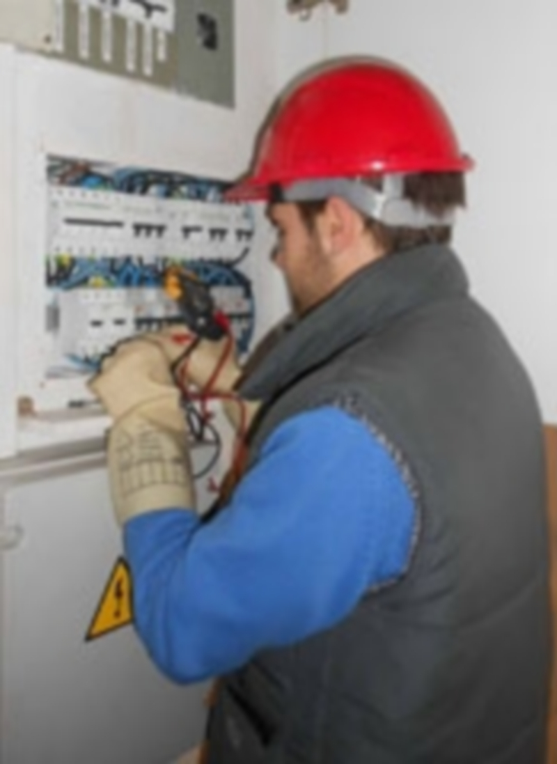 Los alumnos del IES realizaron mediciones lumínicas. / El Adelantado