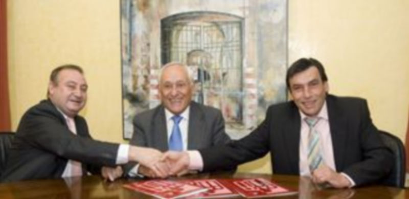 Los responsables de los dos colectivos empresariales y el presidente de Caja Segovia