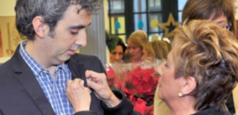 El rastrillo de la esperanza y la solidaridad 1 V de voluntario./ Kamarero