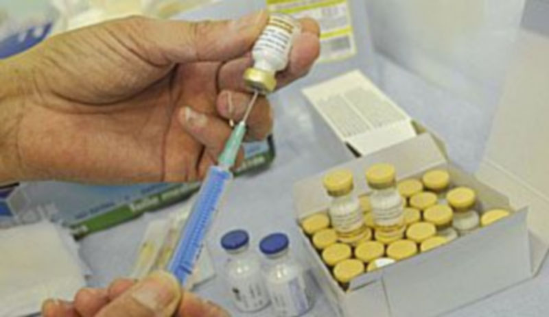 Dosis de la vacuna frente a la gripe A que comenzó a administrarse el día 16 de noviembre en centros de salud./Juan Martín