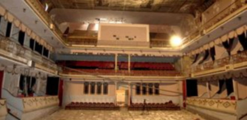 Imagen del Teatro Cervantes antes de comenzar las obras