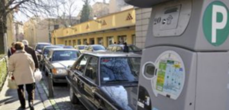 Parquímetro de la ORA situado en el entorno de Los Huertos