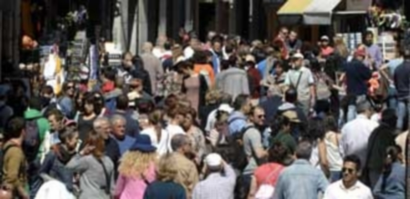 El número de pernoctaciones crece un 19,5% interanual en mayo 1 El centro de la ciudad se llena de visitantes durante la primavera y el verano. / JUAN MARTÍN