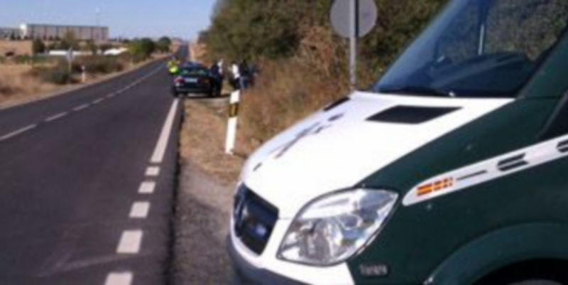 Agentes de la Guardia Civil y del equipo de Atestados
