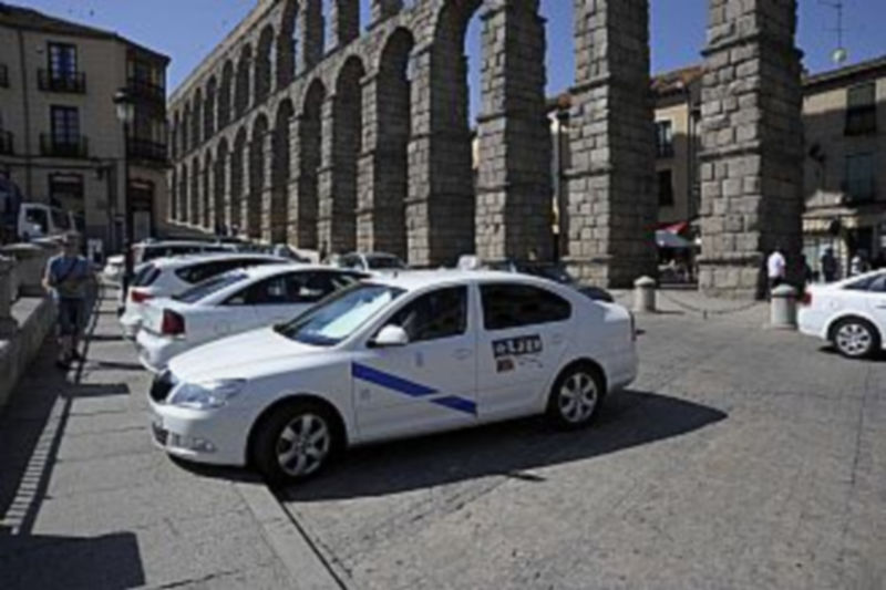 Las tarifas de taxi subirán de media un 4% a partir del 1 de enero