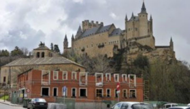 Imagen del edificio en construcción ubicado en el solar del número 25 de la calle de San Marcos. / Kamarero