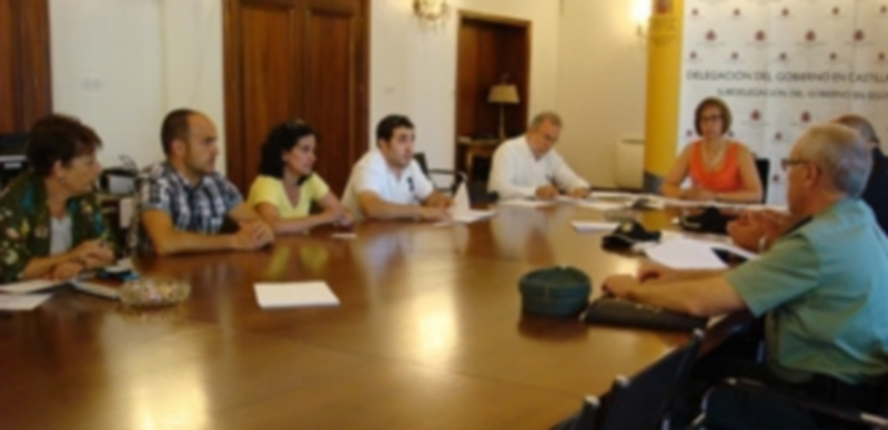 Un momento del encuentro celebrado en la Sala de Juntas de la Subdelegación del Gobierno. / El Adelantado