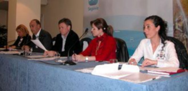 Paco Vázquez se dirigé a sus compañeros