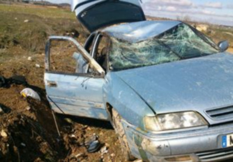 El vehiculo en el que huyeron sufrió un aparatoso accidente. / El Adelantado