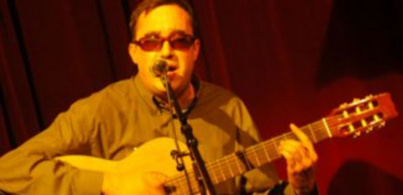 Imagen del cantautor y compositor madrileño Javier Cuenca