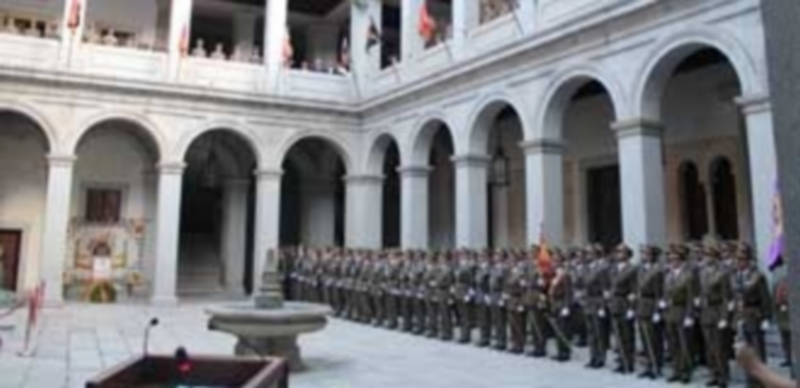 El Alcázar será una vez más el marco elegido para el acto inaugural del curso en la Academia./ Kamarero