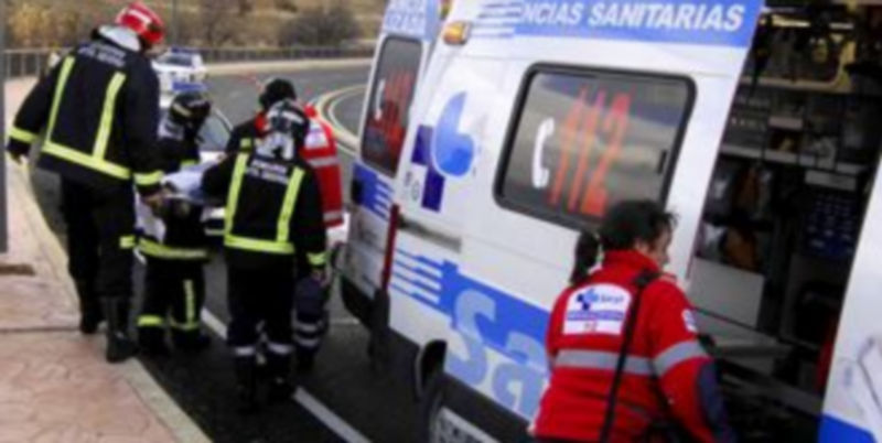 Imagen de una intervención de los equipos de emergencia del Sacyl en la provincia de Segovia./Alberto Benavente