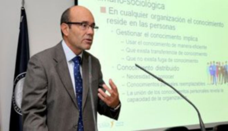 Un momento de la intervención de José Miguel Castillo Chamorro