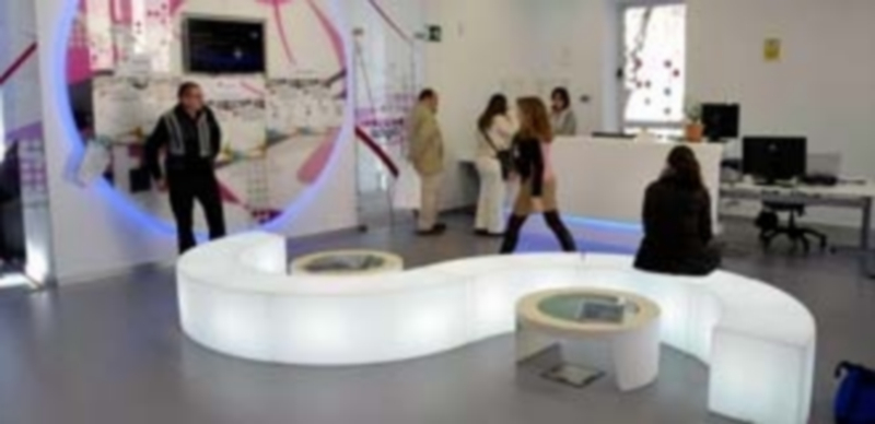 El espacio CyL Digital imparte cursos y actividades a usuarios principiantes y avanzados en el uso de la tecnología. / KAMARERO