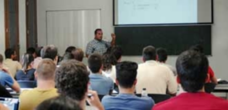 El curso organizado por Taiger y la Universidad de Valladolid se desarrolla en el campus María Zambrano. / Elena Peña