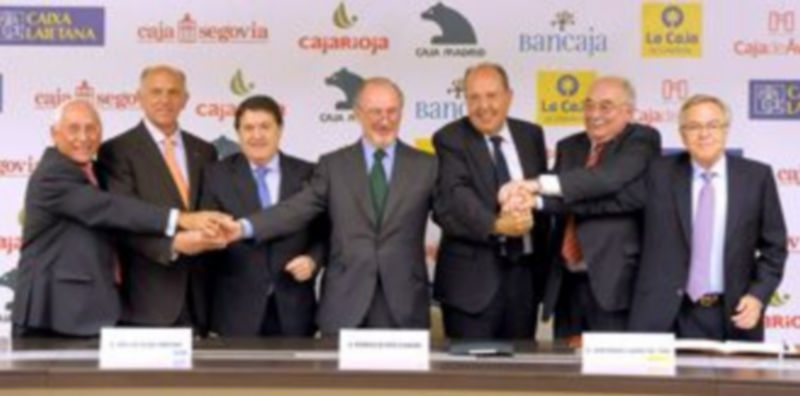 Momento en que los presidentes de las siete entidades rubricaron el acuerdo de integración. / El Adelantado