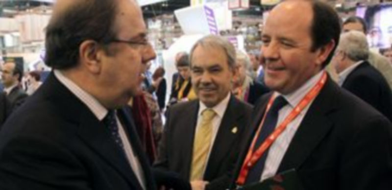 Las Ciudades Patrimonio contarán con ‘cajas regalo’ para su promoción 1 Presencia segoviana en Fitur.