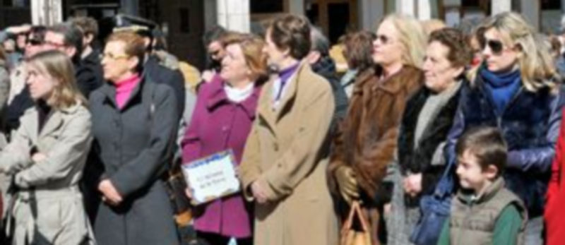 Numerosas mujeres participaron ayer en uno de los actos celebrados en la capital segoviana. /Kamarero