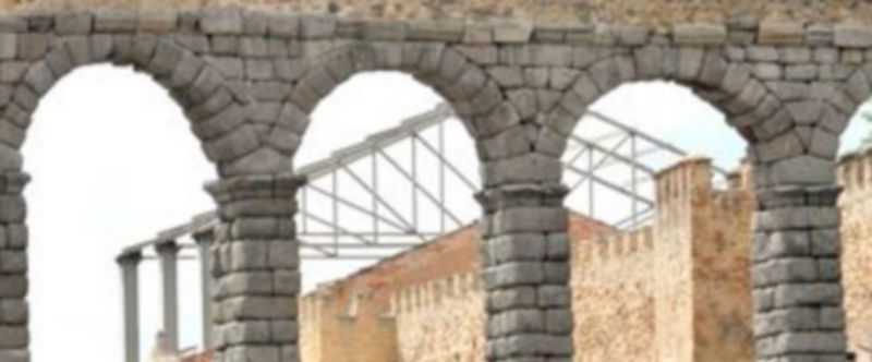 La estructura metálica del edificio será presumiblemente retirada. / Kamarero.