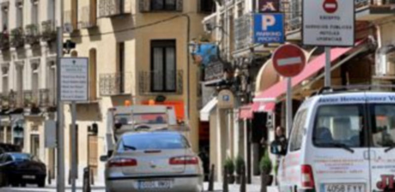 El Ayuntamiento formuló en 2011 un total de 1.500 multas por acceder de forma irregular a la Plaza. En la imagen