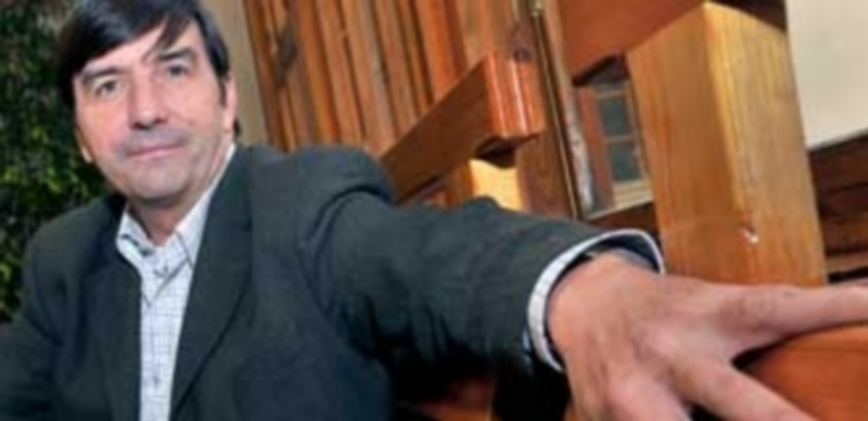 Agustín García Matilla es decano de la Facultad de Ciencias Sociales. / KAMARERO