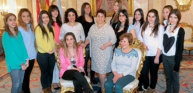 Las reinas de los barrios de Segovia eligieron a la del Cristo de Mercado como Alcaldesa de las Ferias y Fiestas. / Kamarero