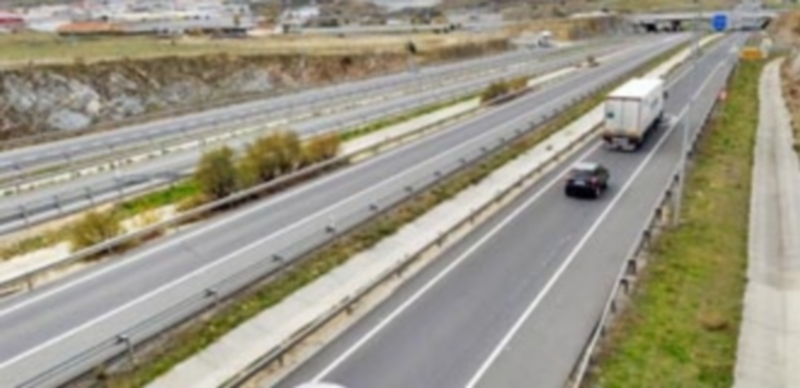 Imagen de uno de los tramos de la carretera de circunvalación de Segovia SG-20. / Kamarero