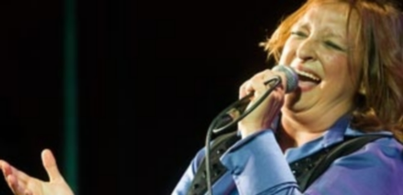 La cantante Patricia Krauss actuando en el Festival de Segovia el pasado año. / kamarero