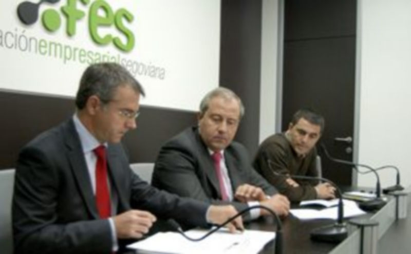 Carlos Polo (centro)