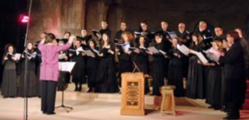 Un momento de la actuación que protagonizó el domingo el Coro Francis Poulenc. / Alberto Benavente