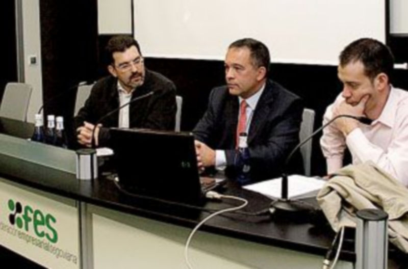 La calle Arias Dávila se verá afectada por las obras la próxima semana./CARLOS GARCÍA-ALIENDE