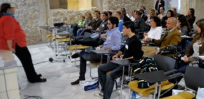 Imagen de una actividad en el campus de Segovia de IE Universidad./ Kamarero