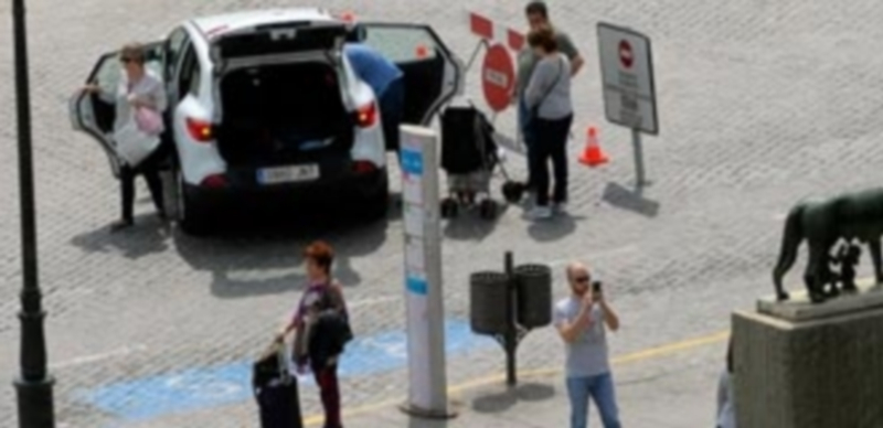 Más de 30.000 turistas visitaron Segovia en el mes de marzo. / Kamarero