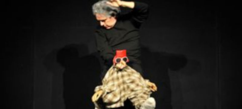 Una de las actuaciones de Titirimundi en Navidad